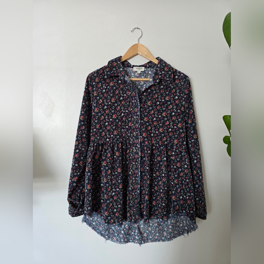 Umgee Size Small Long Corduroy Floral Long Sleeve Blouse